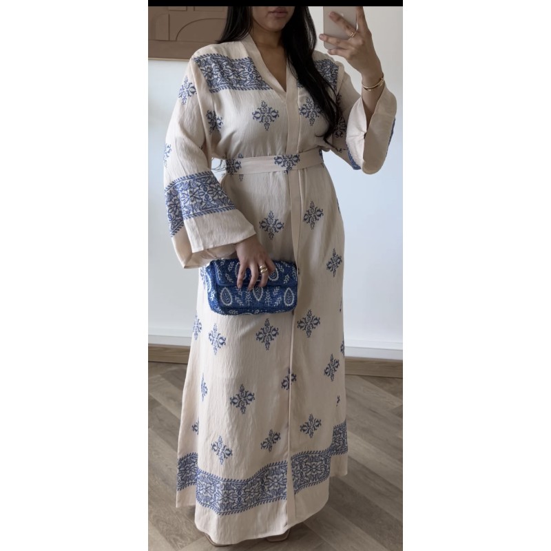 Robe rose